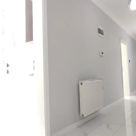 Zumra's White Appartamento