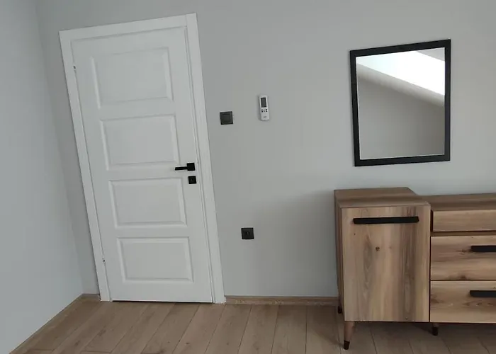 Zumra's White Trabzon