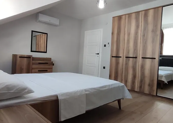 Zumra's White Trabzon