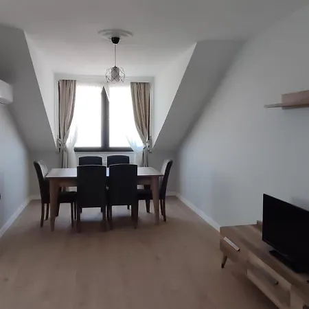 Apartman Zumra's White *