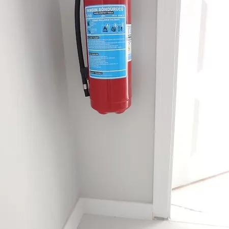 Appartement Zumra's White *