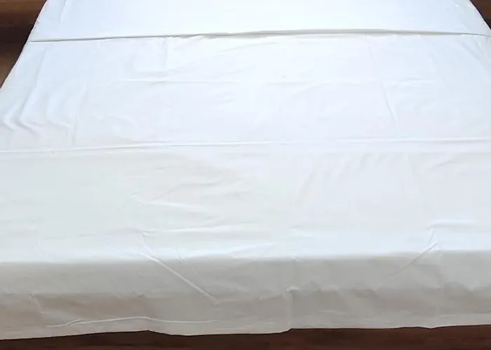 Zumra's White דירה