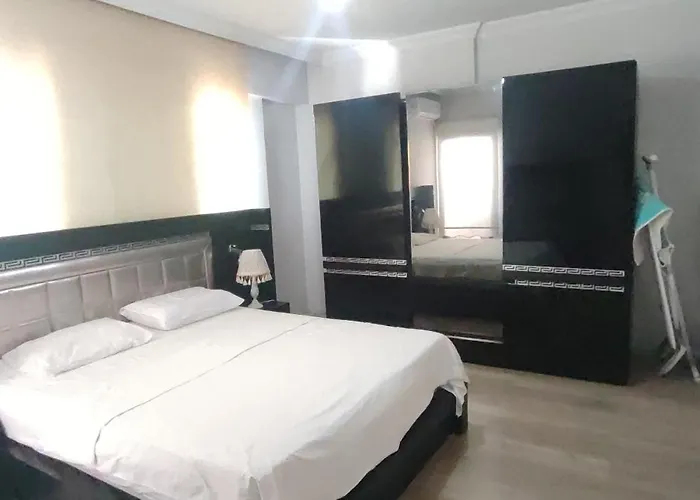 Zumra's White Apartment *